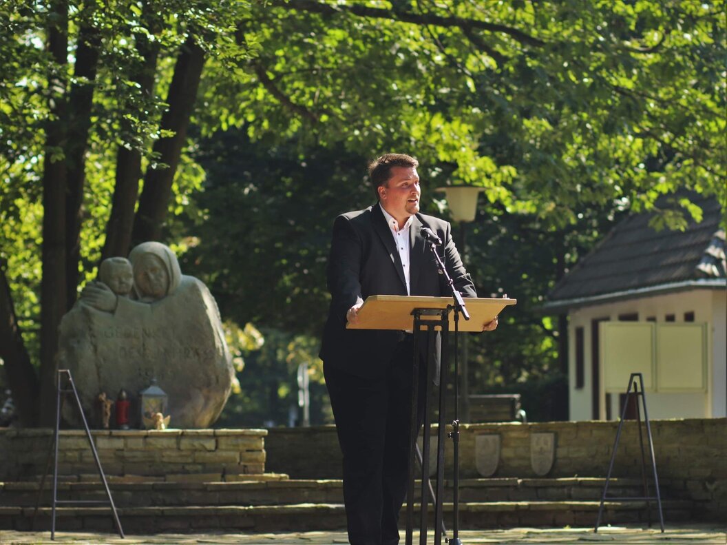 Alexander_Biber_Tag_der_Heimat_Waldfriedhof