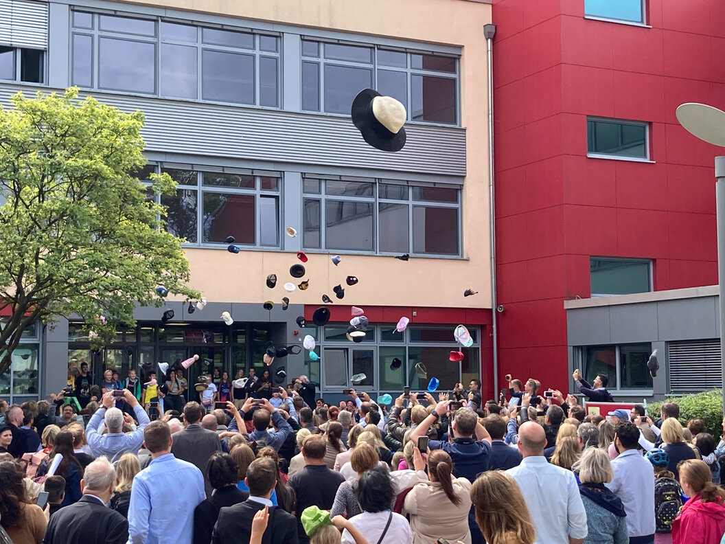 Einschulung_HBG_Hüte_2023