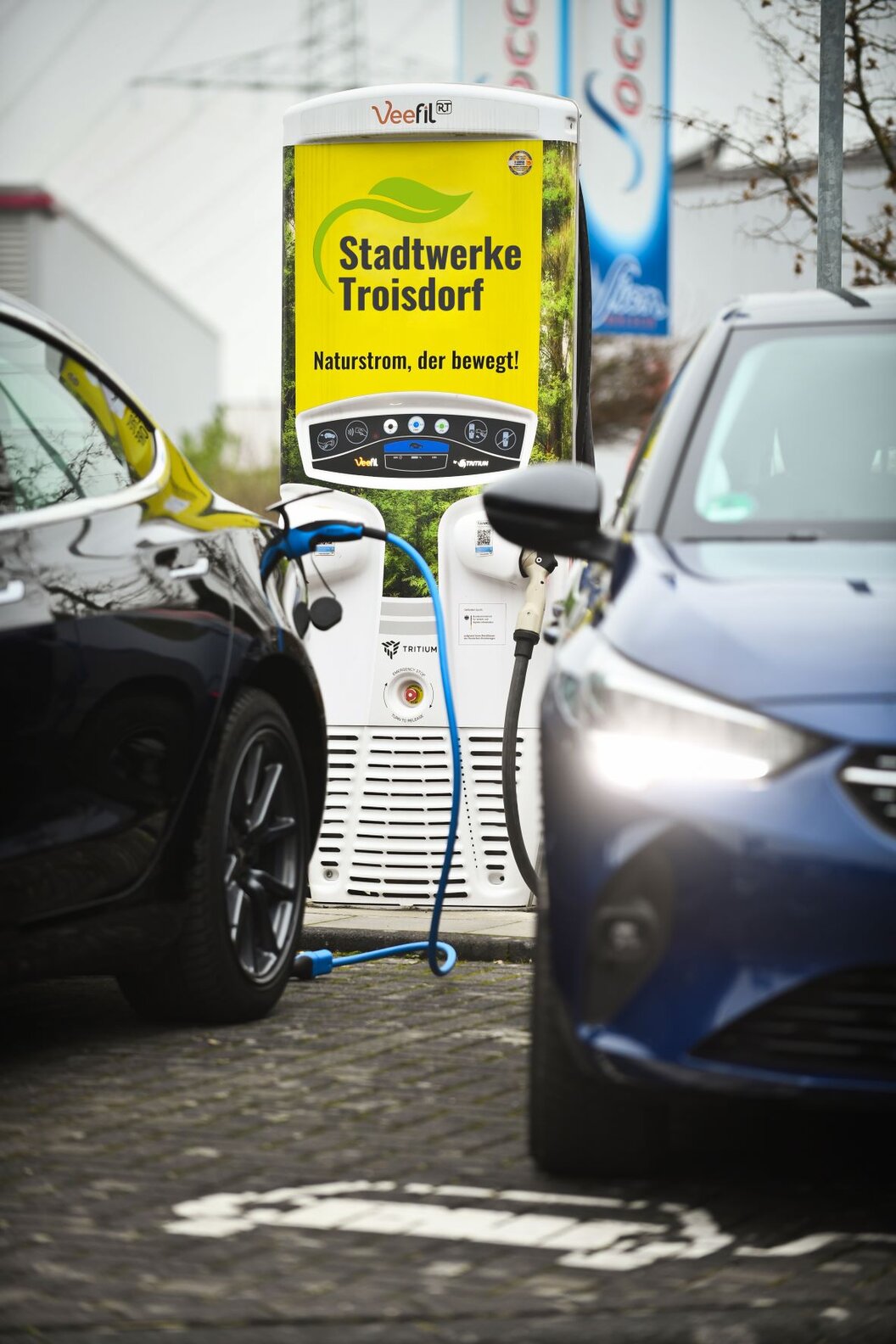 Elektromobilität-SWT-Ladesäule_3klein