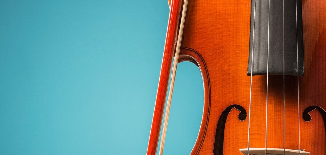 geige-violine-stock-copyright-angabe-foto-master1305-on-freepik