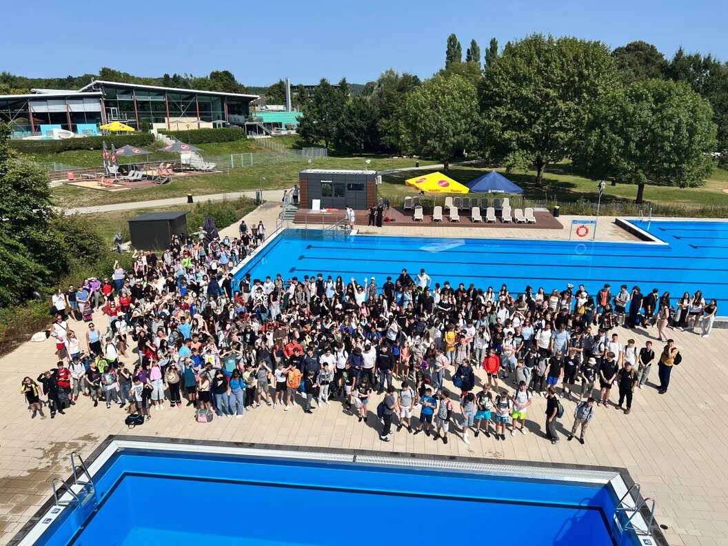 Gewonnen - Alfred-Delp-Schule im AGGUA Freibad zu Besuchb