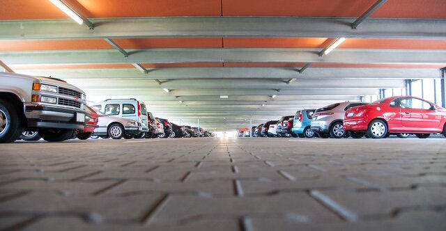 Innenaufnahme Parkhaus Troisdorf