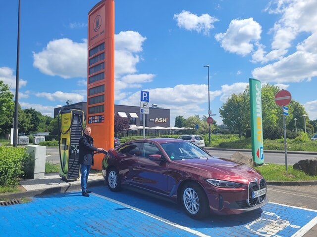 Schnelllader Mundorf Tankstelle