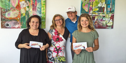 v.l.n.r.: Frau Savvoulidou (Kinderkulturwelt), Frau Grau, Herr Grau (megra), Frau Kornelsin (Bauhaus Jugendzentrum)