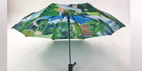 Der Schirm zeigt schöne Motive aus dem Stadtgebiet von Troisdorf.