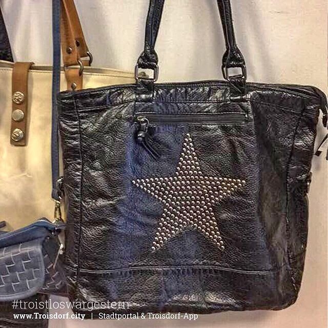 Entdeckt jetzt die neuen Sterntaschen  bei traudichrein Ob in Stoff oder Lederoptik Damit seid ihr überall der Hingucker und könnt auch noch einige...