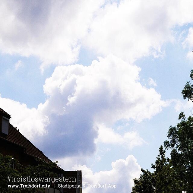 Lockerleichtes Wolkenspielerinnert irgendwie an Zuckerwatte  hoffentlich hält sich das Wetter am Wochenende  für alle die Sommerferien haben troisd...